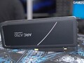 L'Arc A750 vient juste après l'Arc A770 dans la pile de produits d'Intel. (Image source : Gamers Nexus)