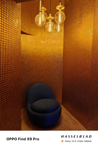 Appareil photo principal Oppo 23 mm.