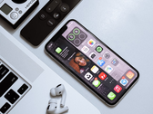 Les widgets pourraient devenir plus interactifs avec iOS 16. (Source de l'image : Omid Armin)