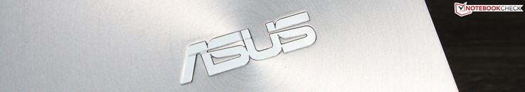 Asus Zenbook 14X - Cet élégant ordinateur portable laisse une bonne impression à l'extérieur comme à l'intérieur. Asus Zenbook 14X - Cet élégant ordinateur portable laisse une bonne impression à l'extérieur comme à l'intérieur.