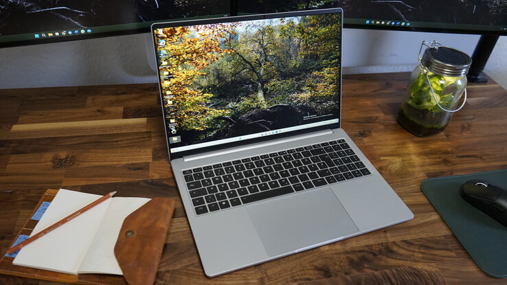 Ultrabook Schenker Vision 16 avec écran 240 Hz