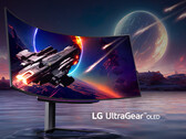 L'UltraGear OLED 45GS96QB est certifié VESA DisplayHDR 400 True Black, 45GR95QE illustré. (Source de l'image : LG)