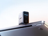 Le Laptop Charger Pro est capable de détecter les ordinateurs portables Mac et Windows. Sur la photo : une image promotionnelle du chargeur illustrant la fonctionnalité de détection.