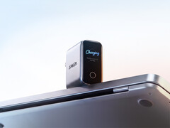 Le Laptop Charger Pro est capable de détecter les ordinateurs portables Mac et Windows. Sur la photo : une image promotionnelle du chargeur illustrant la fonctionnalité de détection.