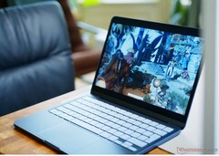 Le MacBook Neo utilise un processeur iPhone dans un boîtier moderne en aluminium.