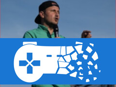 Logo Stop Killing Games devant le vice-président du Parlement européen Nicolae Ștefănuță