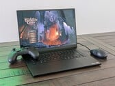Test du Razer Blade 16 RTX 5080 : presque aussi rapide mais tellement moins cher