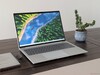 Revue de l'ordinateur portable HP EliteBook 8 G1a 16 AI : Redessiné à l'intérieur et à l'extérieur