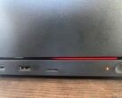 La Steam Machine affiche un code d'erreur sous forme de voyant rouge, ce qui semble indiquer un problème de réinitialisation de la mémoire. 
