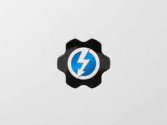 Les ordinateurs portables Framework sont désormais officiellement certifiés Thunderbolt 4. (Image via Framework et Intel avec modifications) 