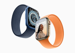 La Apple Watch Series 7 sera disponible à la commande ce vendredi. (Image source : Apple)