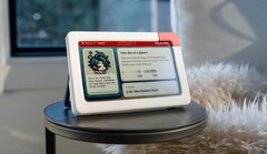 L'interface du calendrier Inku rappelle celle d'un Pokédex. (Source de l'image : Inkboard Inc via Kickstarter)