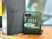 L'écran externe est celui du Razr Ultra 2026 ; pour le reste, le Razr Plus 2026 fait des économies afin de maintenir un prix plus bas.