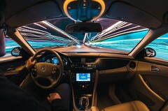 La technologie des capteurs mise au point par Nissan et Verizon alertera les conducteurs des dangers potentiels dans l'environnement. (Image : Samuele Errico Piccarini via Unsplash)