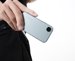 Le Bluefox NX1 est un minuscule smartphone de 4 pouces avec Android 15, désormais disponible à la vente dans le monde entier. (Source de l&#039;image : Bluefox)