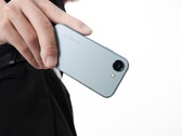 Le Bluefox NX1 est un minuscule smartphone de 4 pouces avec Android 15, désormais disponible à la vente dans le monde entier. (Source de l'image : Bluefox)
