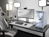 Le Corsair Xeneon 34WQHD240-C a une courbure de 1800R. (Source de l'image : Corsair)