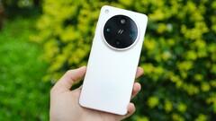 Un Find X8 Ultra dans la nature ( ?). (Source de l'image : Digital Chat Station via Weibo) 