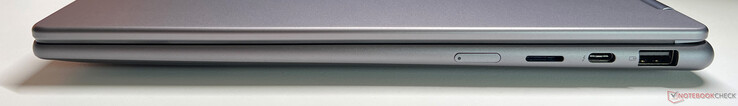 À droite : bouton d'alimentation, lecteur de carte microSD, USB-C 4.0 avec Thunderbolt 4 (40 Gbit/s, DisplayPort 2.1, Power Delivery 3.0), USB-A 3.2 Gen 1 (5 Gbit/s, alimenté)