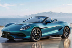 La nouvelle Denza Z développe plus de 1 600 hp dans sa version « Racing » sans restriction et a déjà fait l'objet de plus de 1 000 précommandes.
