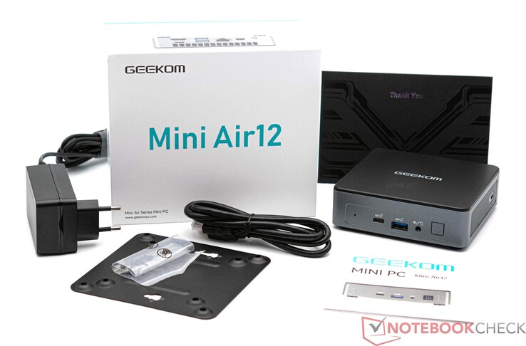 Geekom MiniAir 12 avec accessoires