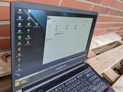 Acer Predator Triton 300 - en extérieur