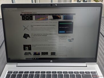 Utilisation du HP ProBook 440 G8 en extérieur