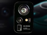 Le Xiaomi Mi 12 a apparemment une configuration de caméra très différente de celle du Mi 11 Ultra (G) et du Mi 11 Pro (D). (Image source : Xiaomi/"Spy" Weibo - édité)