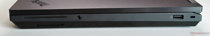 À droite : prise audio de 3,5 mm, USB-A 3.2 Gen.2 (10 Gbit/s, toujours activé), fente de sécurité Kensington Nano