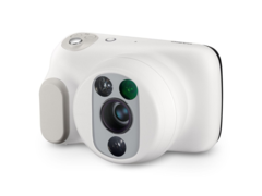 Le Colpocamera DZ-C100 de Casio (photo) capture trois types d'images haute définition : normales, filtrées vertes et polarisées. (Source de l'image : Casio)