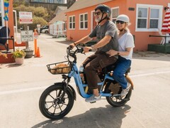 Le vélo électrique Segway Muxi Pro peut être équipé d’un deuxième siège passager en option.
