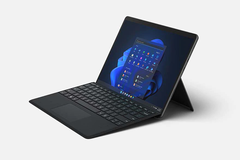 La Surface Pro 8 est enfin disponible avec un modem LTE. (Image source : Microsoft)