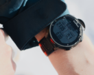 Selon les rumeurs, certaines smartwatches Garmin pourraient bientôt disposer d'une fonction ECG. (Image source : Mael Balland via Unsplash)