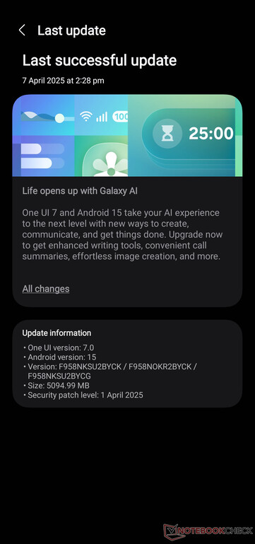 La dernière mise à jour du système d'exploitation de Samsung est également un énorme paquet à télécharger. (Source de l'image : Notebookcheck)