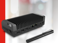 Le mini PC ThinkEdge SE30 de Lenovo est idéal pour les kiosques et les distributeurs automatiques de billets pour la vente au détail intelligente ou la surveillance des dispositifs médicaux dans le domaine des soins de santé. (Source de l'image : Lenovo)