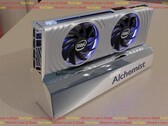 Selon les rumeurs, Arc Battlemage apporterait des performances extrêmes grâce à une architecture multi-GPU. (Image Source : Moore's Law is Dead sur YouTube)
