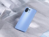 Le Xiaomi 11 Lite 5G NE ressemblera beaucoup au Mi 11 Lite, illustré. (Image source : Xiaomi)