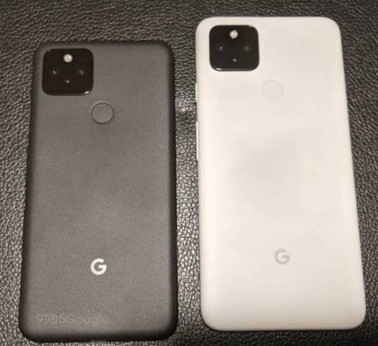 Le Pixel 4a 5G et le Pixel 5, taille réelle (Source de l'image : 9to5Google)