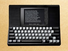 L'auteur remplace le papier par un écran e-ink de 6 pouces.
