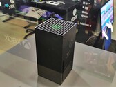 La Xbox série X de Microsoft est déjà exposée dans un magasin de briques et de mortier. (Source de l'image : @KeemaMr)