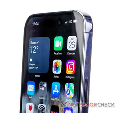 L&#039;iPhone 15 Pro sera différent du modèle actuel, illustré, mais pas radicalement. (Source de l&#039;image : Notebookcheck)