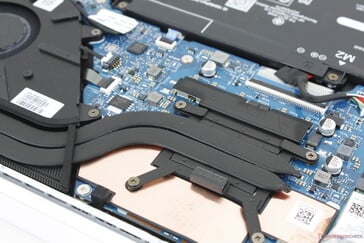 Les pulsations du ventilateur sont réduites au minimum et sont à peine perceptibles lors de la navigation quotidienne