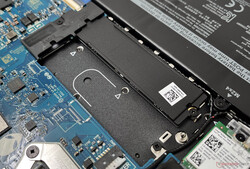 Le SSD Samsung PM9A1 du x15 R2 peut encore améliorer ses performances