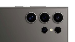Selon le leaker Ice Universe, l&#039;appareil photo du Samsung Galaxy S24 Ultra offrira enfin l&#039;option vidéo 4K120 connue des flagships Sony Xperia. (Image via Walmart, édité)