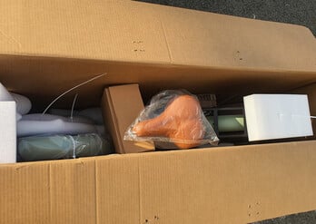 Emballage soigné, mais beaucoup de déchets plastiques