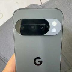 Le Pixel 10 Pro devrait être l&#039;un des quatre smartphones Pixel 10 que Google sortira cette année. (Source de l&#039;image : Mystic Leaks)