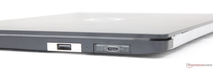 Exemple correct : 2 ports USB-C Thunderbolt 4 avec DisplayPort 2.1 + alimentation de 140 W