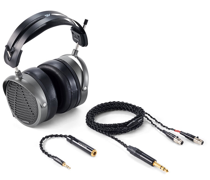 L'Audeze MM-520 est livré avec un câble et un adaptateur de prise.
