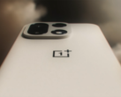 Le OnePlus 15 en coloris Sand Dune. (Source : OnePlus)