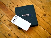 Le Vivo X300 FE offre d'excellentes performances et une très bonne qualité d'appareil photo à un prix bien inférieur à 1 000 euros.